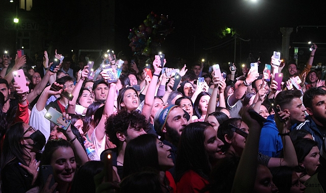 Emirdağ'ın Gençleri Gençlik Konserinde Buluştu