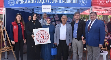 Gençlik Haftası Başladı! Gençler Meydanda Buluştu