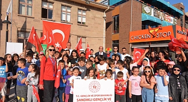 GENÇLİK ŞÖLENİ SANDIKLI'DA DOLU DOLU GERÇEKLEŞTİ..