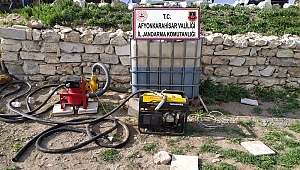 JANDARMA'DAN SİNANPAŞA İLÇESİ AYVALLI KÖYÜNE KAÇAK AKARYAKIT BASKINI..