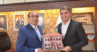 KULA BELEDİYESİNDEN BAŞKAN MUSTAFA ÇÖL’E ZİYARET