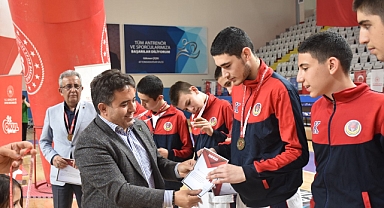 Okul Sporları Türkiye Birinciliği basketbol müsabakaları Afyonkarahisar’da sona erdi