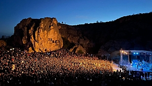 Tarihin Kalbinde Muhteşem Konser 