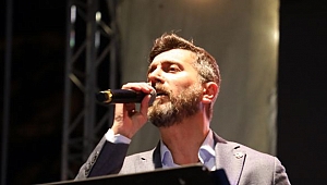 UMUT MÜRARE SEVENLERİYLE BULUŞTU