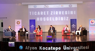 AKÜ’de Ticaret Zirvesi Gerçekleştirildi 