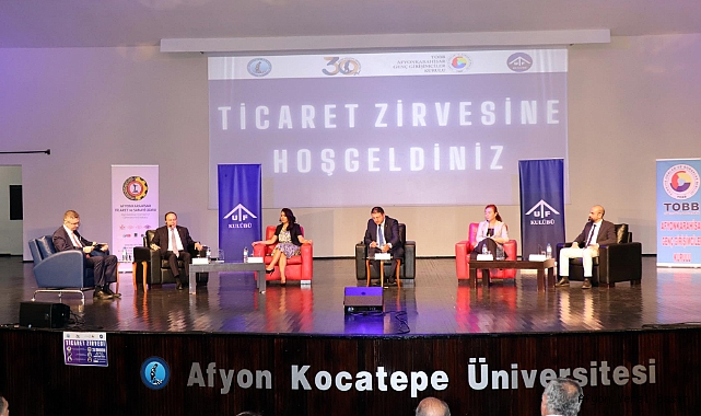 AKÜ’de Ticaret Zirvesi Gerçekleştirildi