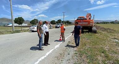 BAŞKAN ÇÖL YAPIMI DEVAM EDEN BİSİKLET YOLU’NU İNCELEDİ