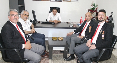 BAŞKAN KUMARTAŞLI'DAN AFYON YEREL BASIN'A ZİYARET..