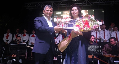 Emirdağ Gülşen Kutlu Konseriyle Türkülere Doydu