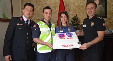 Emniyetten jandarmaya pastalı baskın 