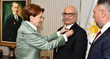 GENEL BAŞKAN AKŞENER İYİ PARTİ ROZETİNİ TAKTI