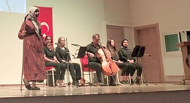 Kadın Kahramanlar şiirlerle anlatıldı..