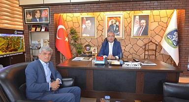 KIZILÖREN BELEDİYE BAŞKANINDAN, BAŞKAN DR. MUSTAFA ÇÖL’E ZİYARET..