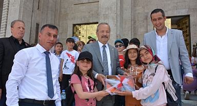 Milletvekili Taytak öğrencileri Meclis’te ağırladı