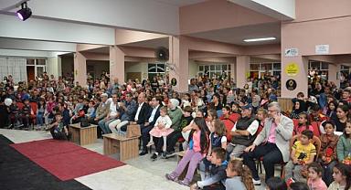 Şuhut Belediyesi Çocuk Festivalinde Çocuklar Doyasıya Eğlendi.