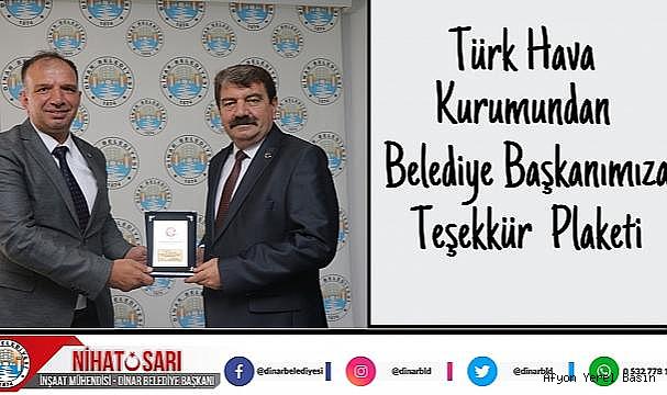 Türk Hava Kurumu’ndan Belediye Başkanına Teşekkür Plaketi