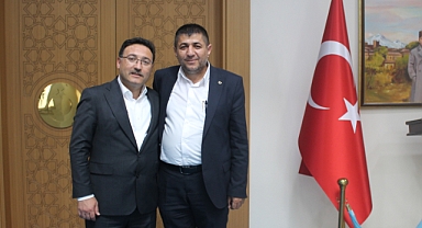 UÇMAK'DAN VALİ GÖKMEN ÇİÇEK'E HAYIRLI OLSUN ZİYARETİ..