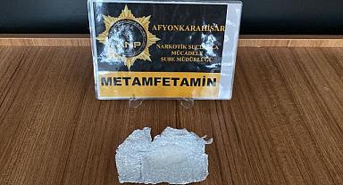 UYUŞTURUCU SATICISI YAKALANDI.!