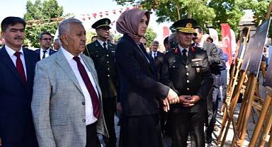 15 TEMMUZ FOTOĞRAF SERGİSİ AÇILDI