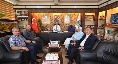 AK PARTİ İL BAŞKANLIĞINDAN BAŞKAN DR. MUSTAFA ÇÖL'E ZİYARET