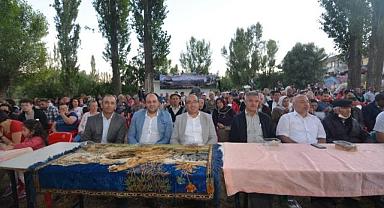 BAŞKAN MUSTAFA ÇÖL SELÇİK KÖYÜNDEKİ ETKİNLİĞE KATILDI