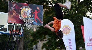  BASKETBOL TURNUVASI NEFES KESTİ