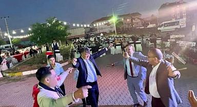 Karataş Ailesinin mutlu günü..