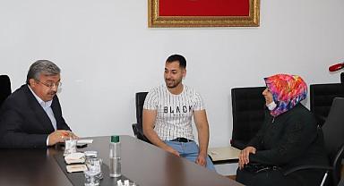 Milletvekili Yurdunuseven: 