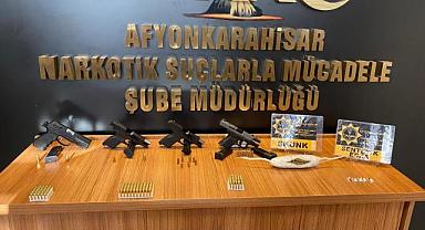 Silah Ticareti Yapan Şahıslar Yakalandı.