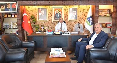 SOSYAL HİZMET MERKEZİ MÜDÜRLÜĞÜNDEN BAŞKAN DR. MUSTAFA ÇÖL’E ZİYARET