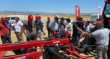  Tarla Gününde Tarım Aletlerinin Tanıtımı Yapıldı