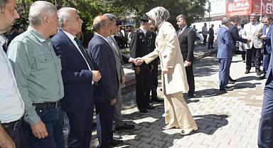 Vali Yiğitbaşı Çay Halkıyla Bayramlaştı