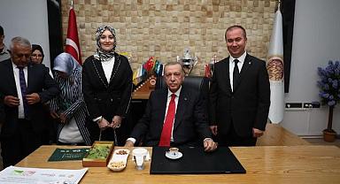 55 bin kişinin katıldığı miting için Cumhurbaşkanı Erdoğan Uluçay'a, Uluçay teşkilatlara teşekkür etti 