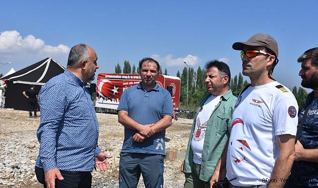 Afyon’da yamaç paraşütü festivali başladı