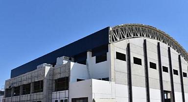 AFYONKARAHİSAR, KAPALI SPOR SALONUNA KAVUŞUYOR