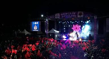 	ATİYE VE ALP GÜVENİR´DEN MUHTEŞEM KONSER