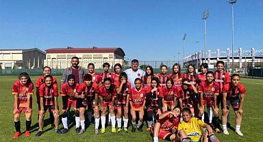 Dişi kramponlar destek bekliyor 