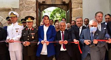 ETHEM TEM FOTOĞRAF SERGİSİ TAŞ MEDRESE´DE AÇILDI