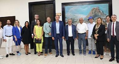 POSTA GAZETESİ YÖNETİCİ VE YAZARLARI´NDAN BAŞKAN ZEYBEK'E ZİYARET