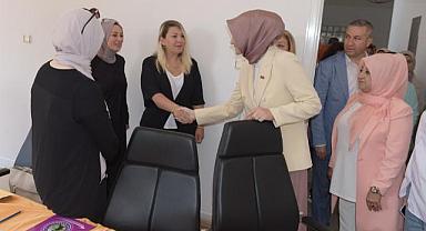 Vali Yiğitbaşı, Kent Konseyi Kadın Meclisini ziyaret etti