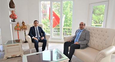 BAŞKAN DR. MUSTAFA ÇÖL’DEN YENİ ATANAN İLÇE KAYMAKAMINA ZİYARET