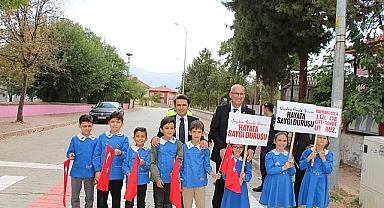 Başmakçı'da 'Yayalara Öncelik Hayata Saygı Duruşu'