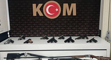 SİLAH KAÇAKÇILARI YAKALANDI.!