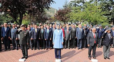 Vali Yiğitbaşı, Gaziler Günü Kutlamalarına Katıldı