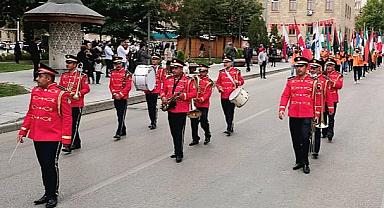  Yılların Bandosuna Kemal Öztürk Şef Oldu