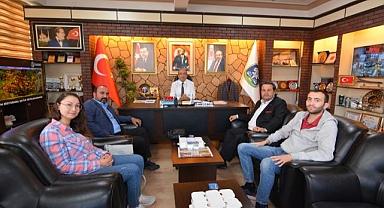 AFYON GAZETECİLERİNDEN BAŞKAN DR. MUSTAFA ÇÖL’E ZİYARET