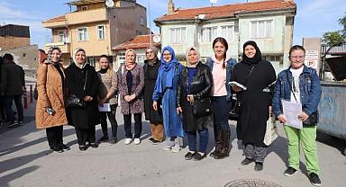 AK PARTİ 18 İLÇEDE EŞ ZAMANLI ÜYE ZİYARETİNE ÇIKTI..