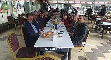 Belediye Başkanı Nihat Sarı, Sakatlar Derneği Afyon Şubesi heyetini ağırladı