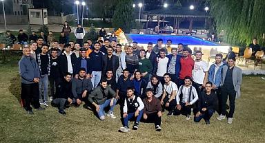 Biz bize moral akşamlarıyla yurt öğrencileri doyasıya eğlendi