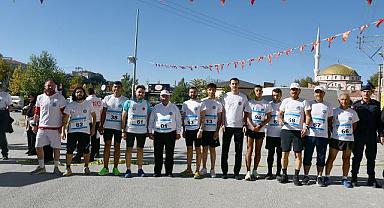 İscehsiar’da Büyük Taarruz 100. Yıl Koşusu Yapıldı